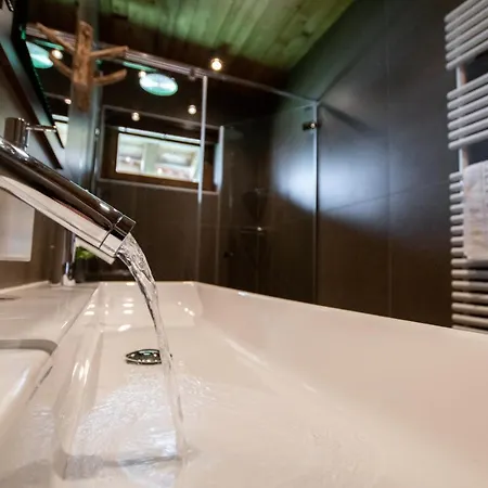 Anna Isabelle Penthouse Apartment *